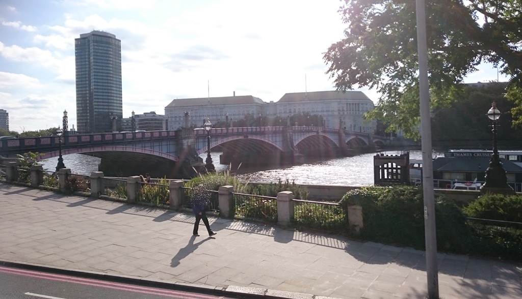 ロンドン ランベス・ブリッジ Lambeth Bridge