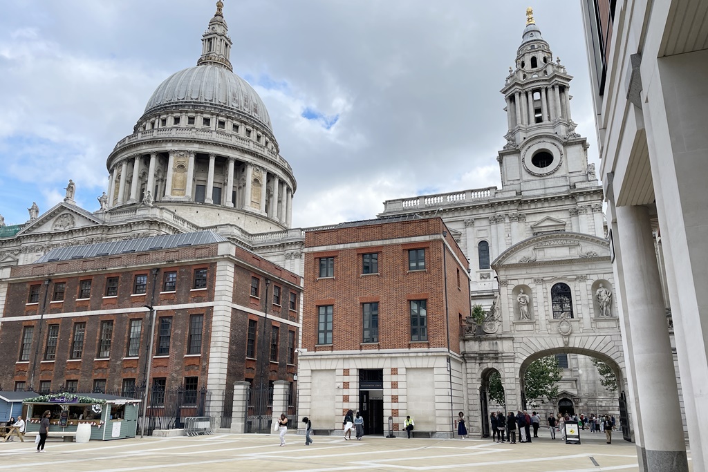 ロンドン 聖ポール大聖堂 テンプル・バー