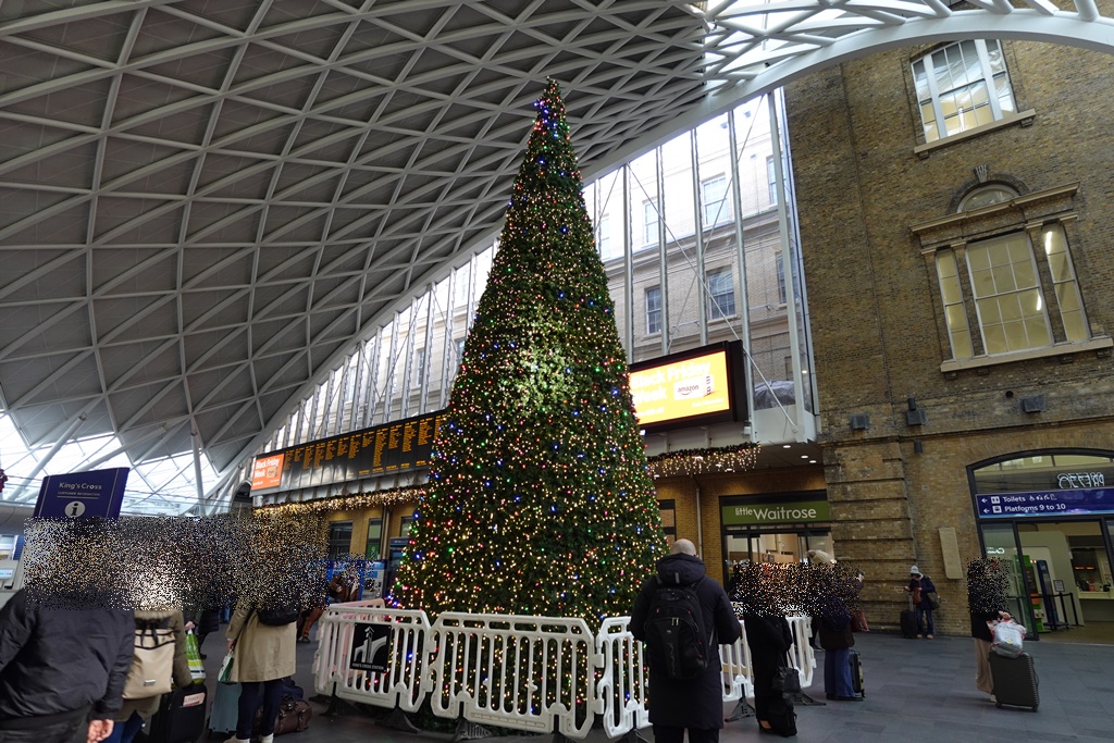 ロンドン キングスクロス駅 クリスマス